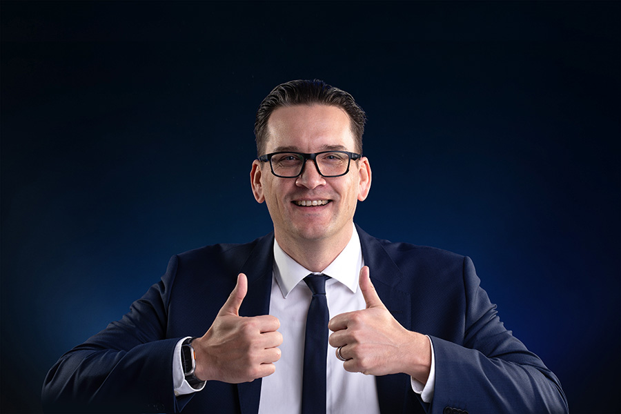 Outtake Portrait of Prof. Dr.-Ing. Kilian Gericke